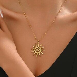 Neiman Marcus 18K Gold Plated Twist  Satellite Chain Sun Pendant Necklace